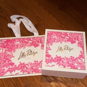 Lilly Pulitzer Pink Palm Print Shopping Bag and Box